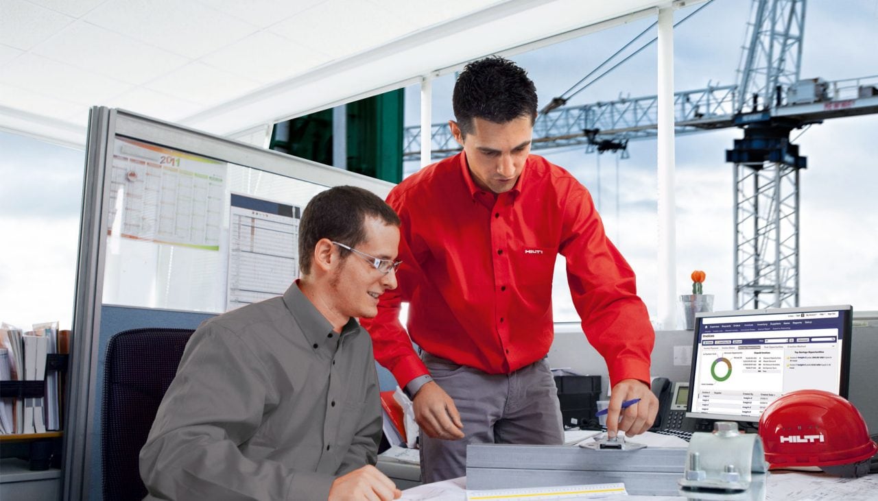 Image of Hilti employee showing solutions