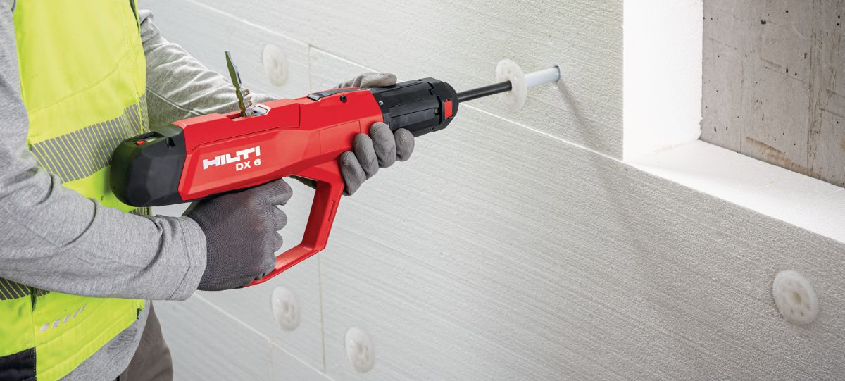 Application picture of DX 6-IE (X-IE insulation fastener) with 6.8/11 M10 cartridges