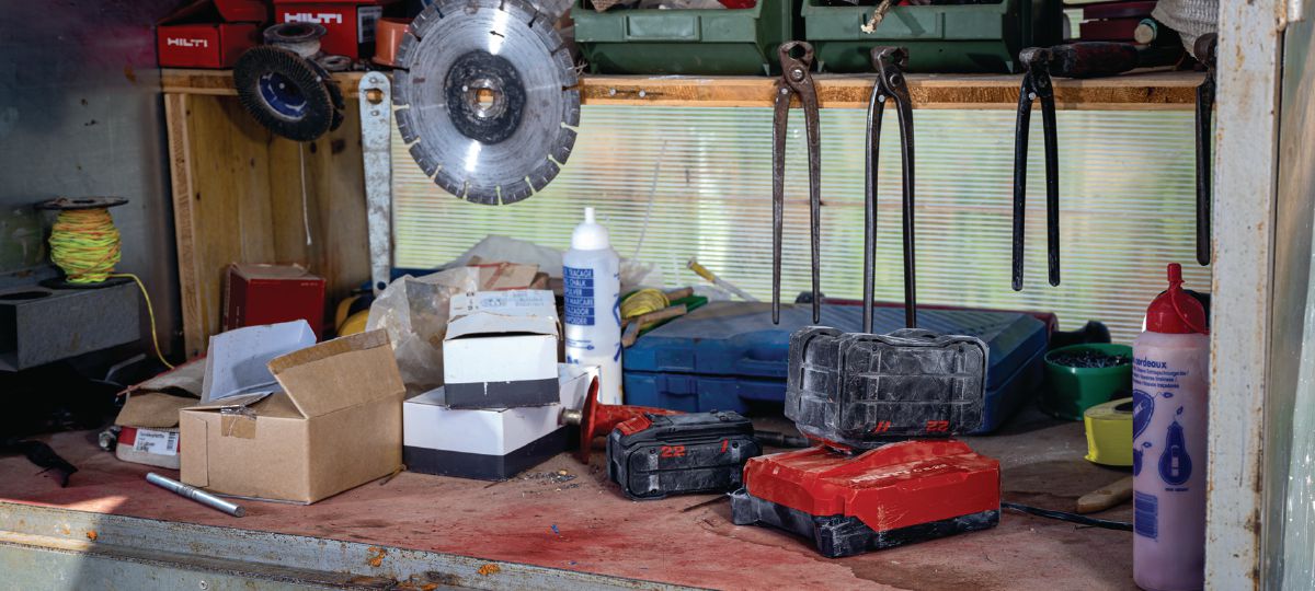 Application picture of the C8-22 battery charger.